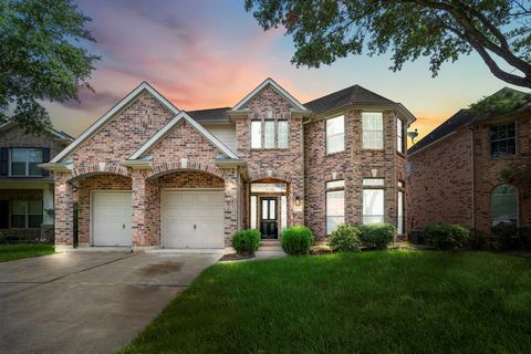 Single Family Residence in Richmond TX 5835 White Clover Drive.jpg