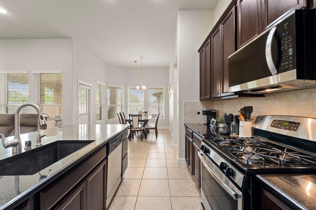 154 Squires Bend, Stafford, Texas image 14