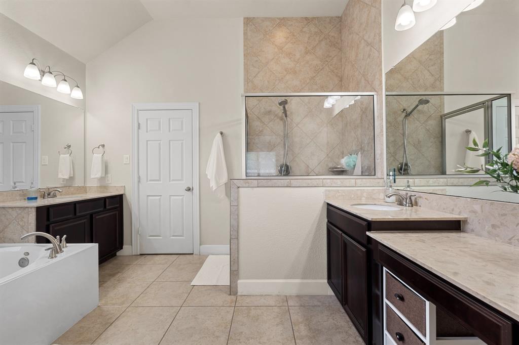 154 Squires Bend, Stafford, Texas image 20