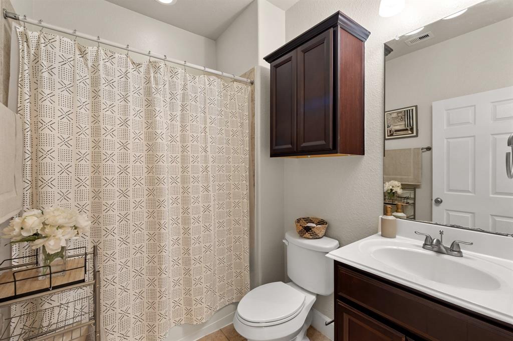 154 Squires Bend, Stafford, Texas image 8