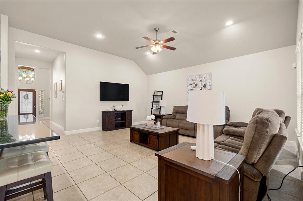 154 Squires Bend, Stafford, Texas image 17
