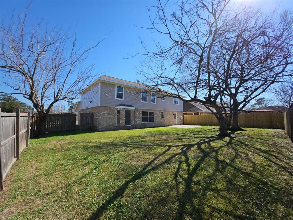 1123 Sterling Green Drive, Channelview, Texas image 17