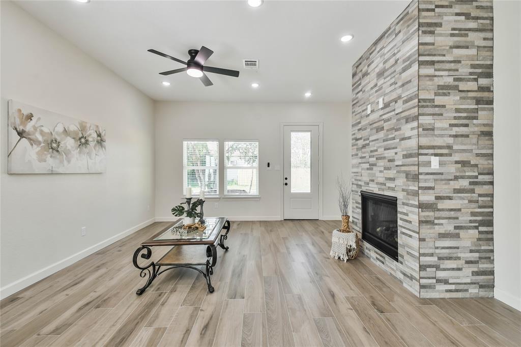 620 Lily St, Waller, Texas image 14