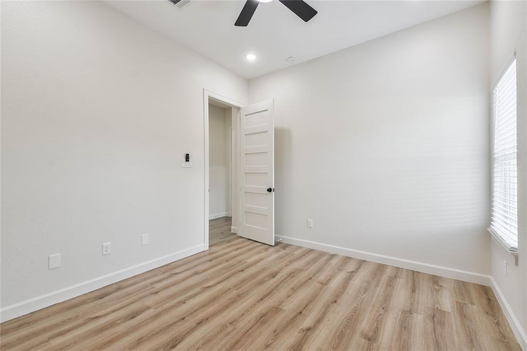 620 Lily St, Waller, Texas image 32