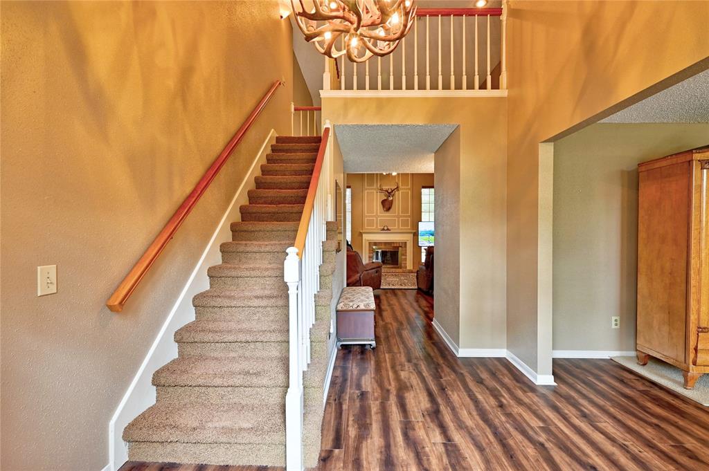 2715 Meadow Tree Drive