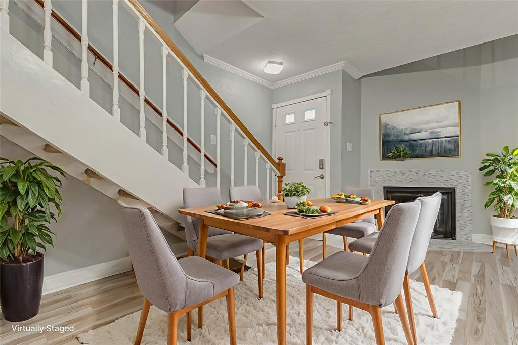 11201 Lynbrook Drive 3702