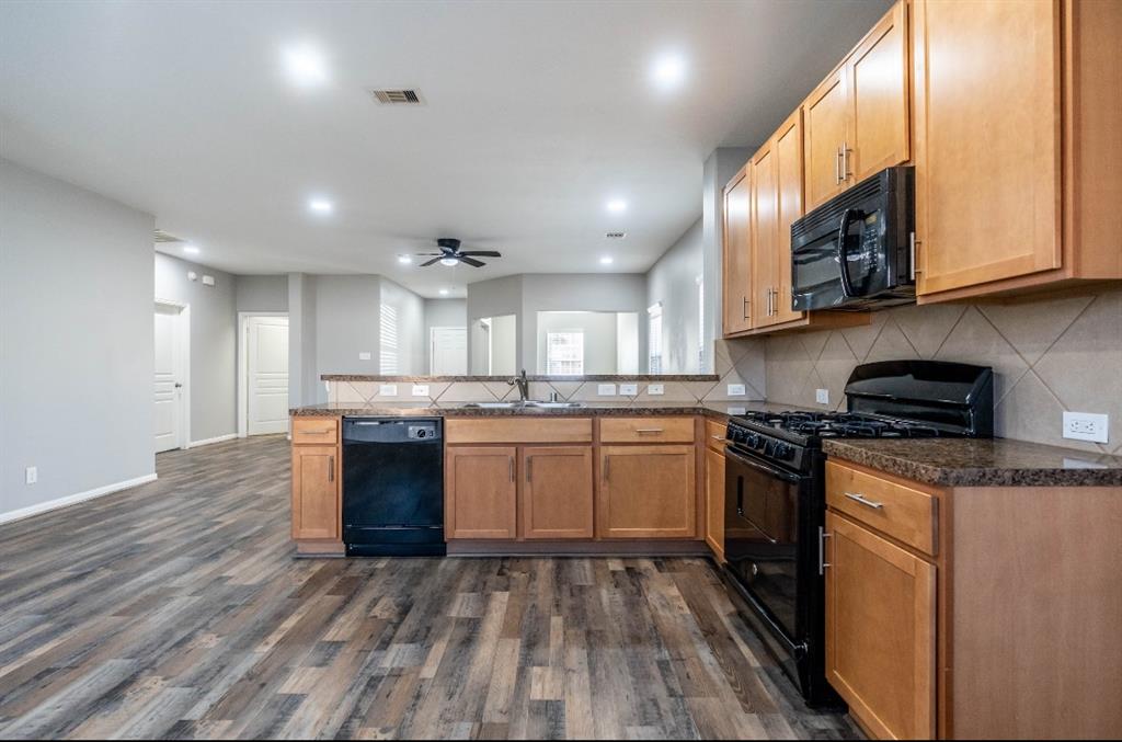 20414 Friesian Trail, Humble, Texas image 19
