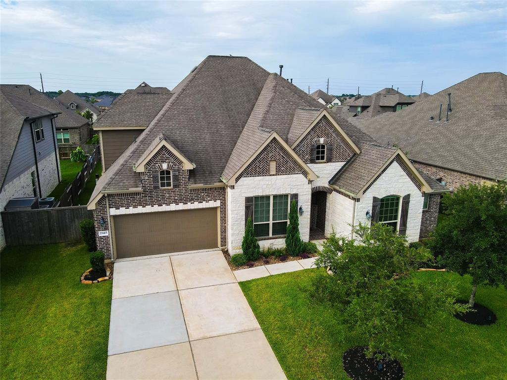 15415 Wildpoint Drive