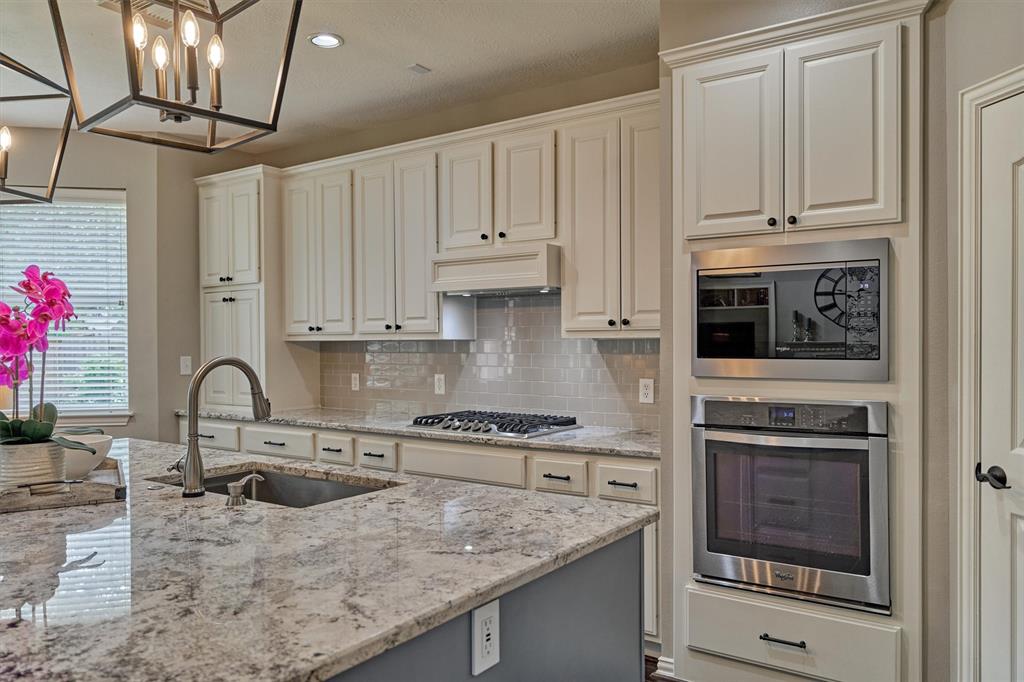 15 Watermint Place, The Woodlands, Texas image 10