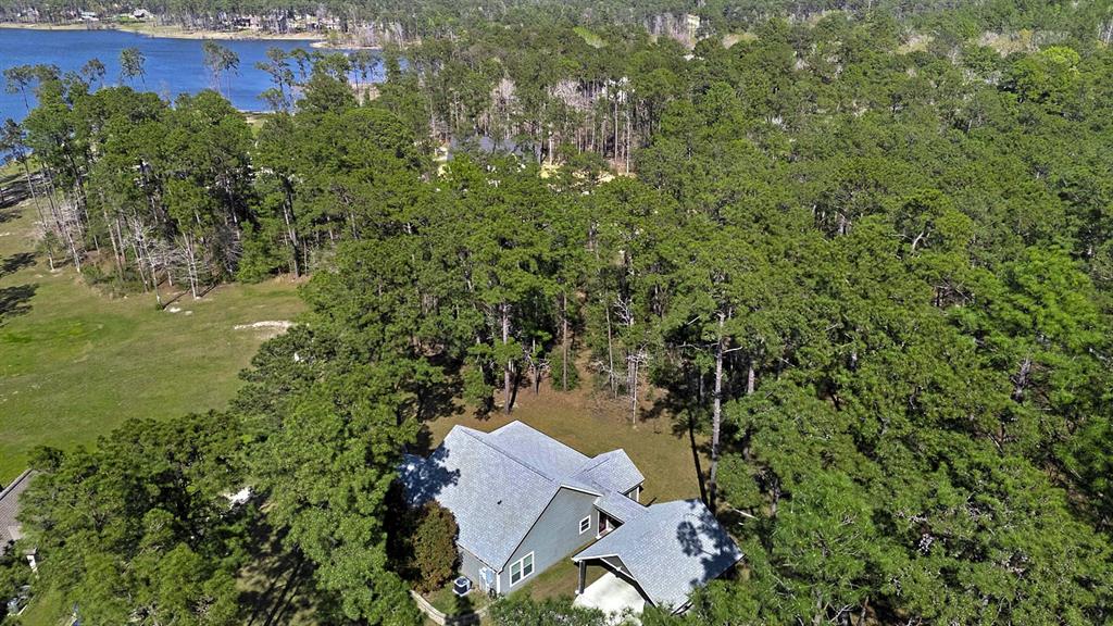 210 Shoreline Drive, Brookeland, Texas image 1
