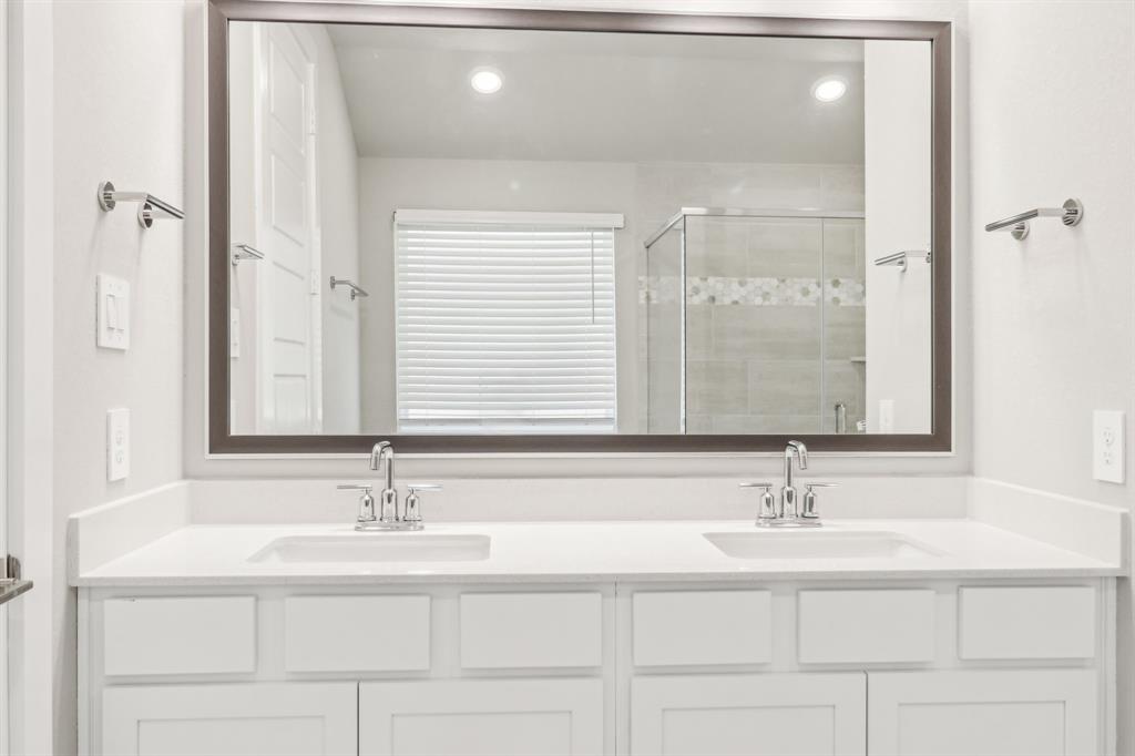 2010 Bluff Oak Court, Conroe, Texas image 31