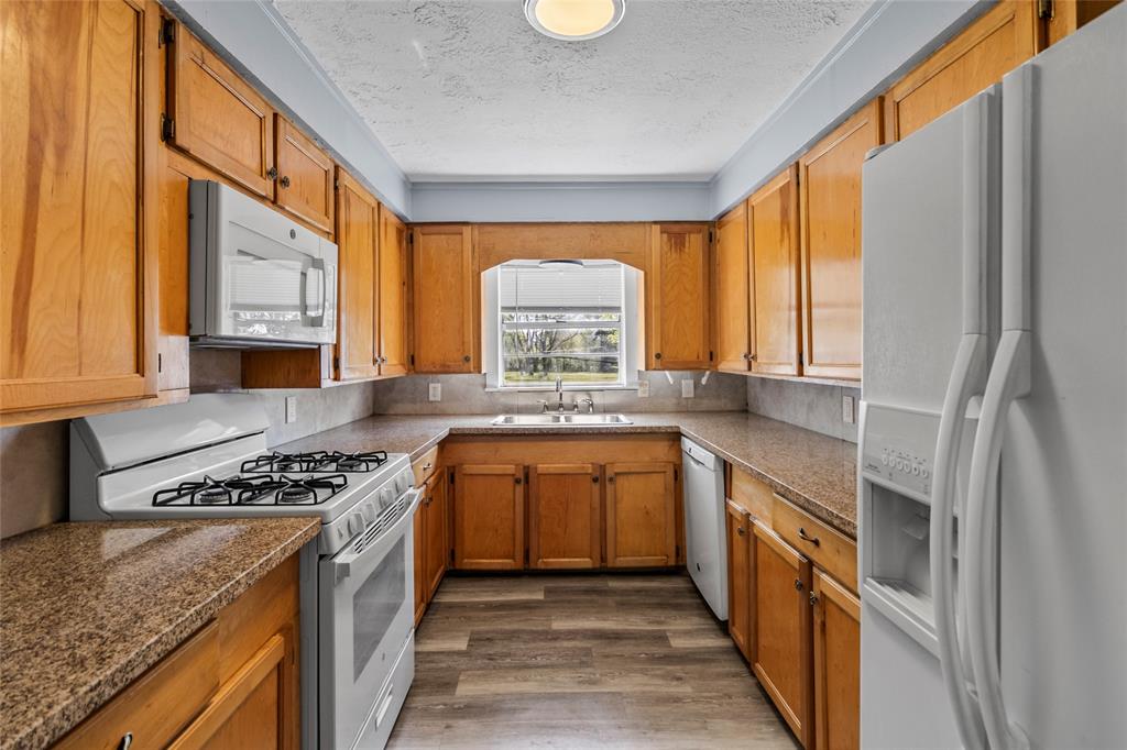 160 Parrish Street, New Waverly, Texas image 6