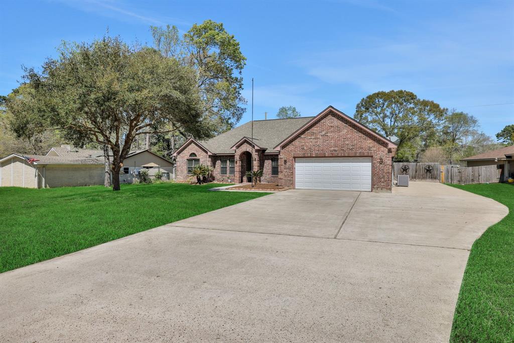 2015 Venus Drive, New Caney, Texas image 3