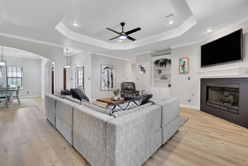 2015 Venus Drive, New Caney, Texas image 9