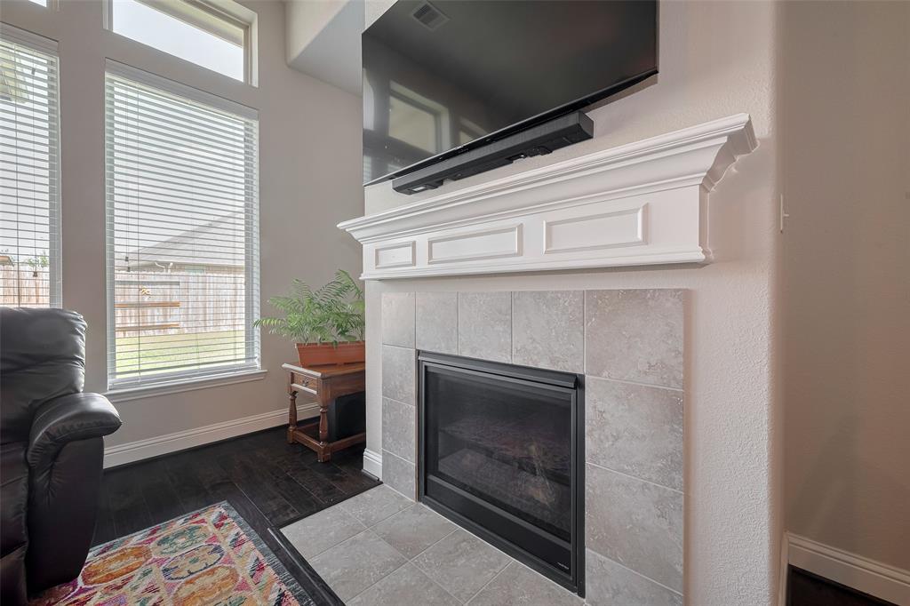 18526 Waterfall Creek Way, Cypress, Texas image 9