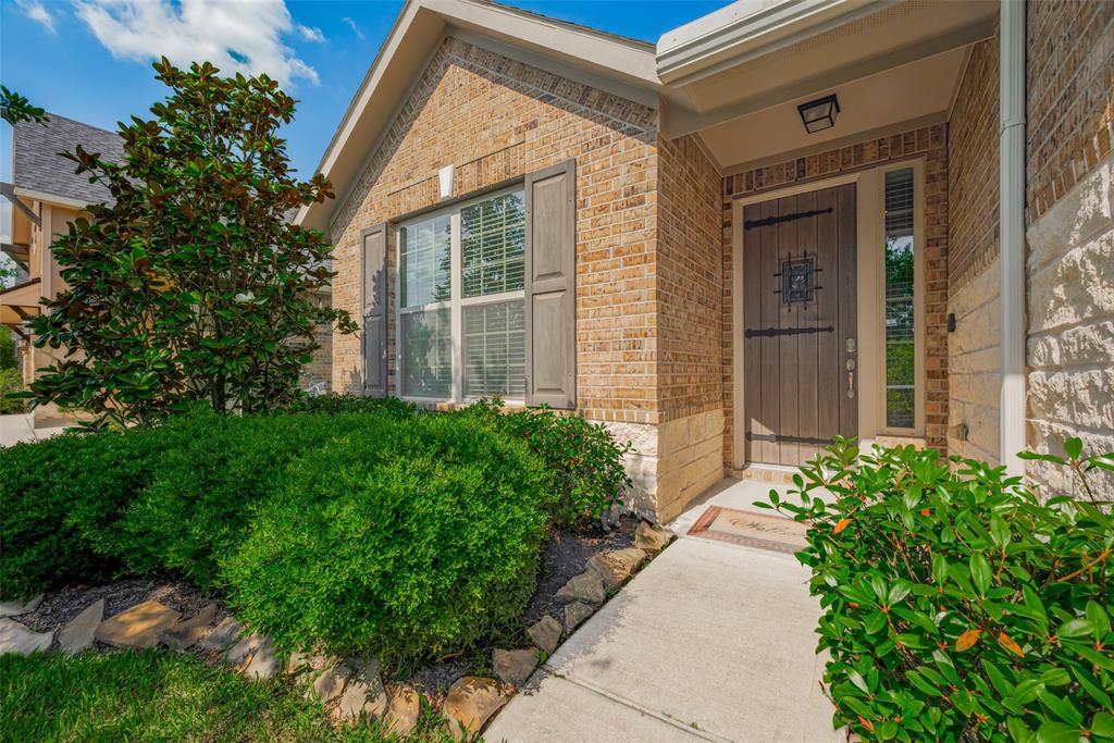 18526 Waterfall Creek Way, Cypress, Texas image 1