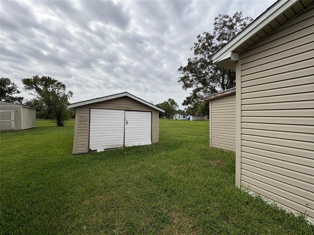 104 Prewitt Lane, West Columbia, Texas image 9