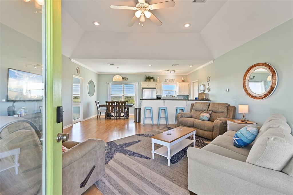 3233 Castle Drive, Crystal Beach, Texas image 4