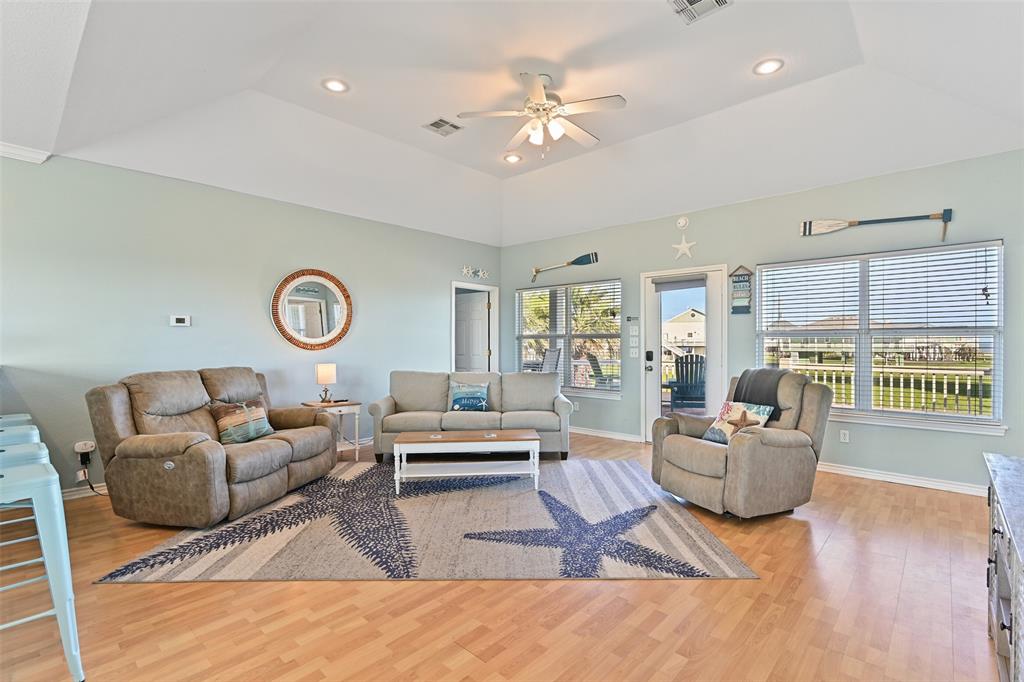 3233 Castle Drive, Crystal Beach, Texas image 5
