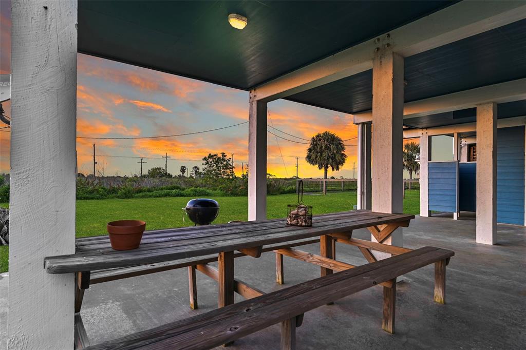 3233 Castle Drive, Crystal Beach, Texas image 26