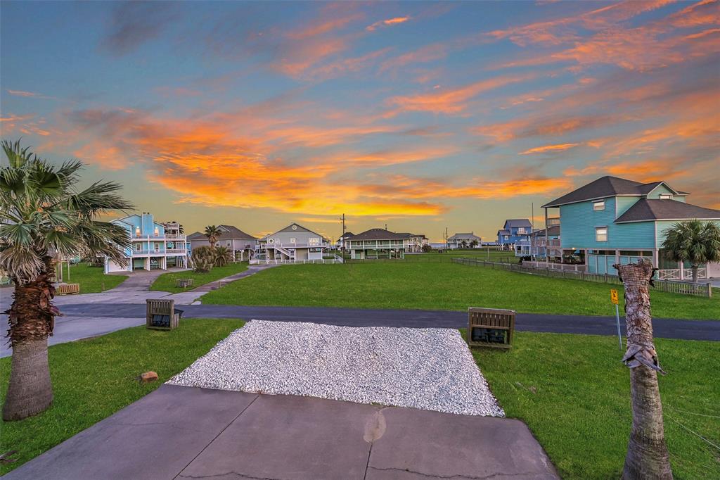 3233 Castle Drive, Crystal Beach, Texas image 32