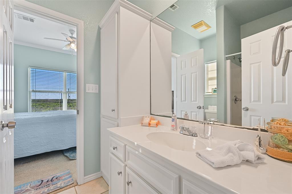 3233 Castle Drive, Crystal Beach, Texas image 16