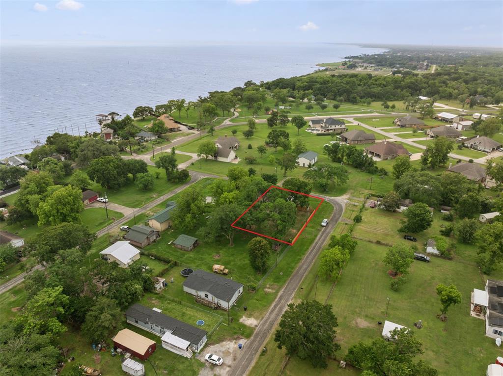 10002 Wilma Lane, Beach City, Texas image 30