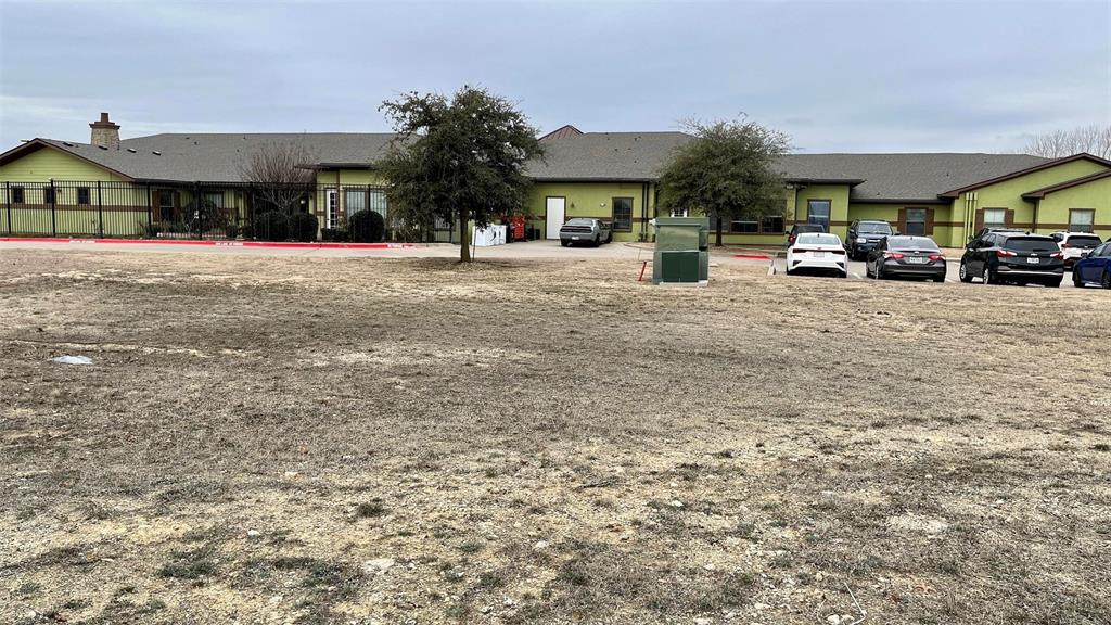 Martin Drive, Weatherford, Texas image 6