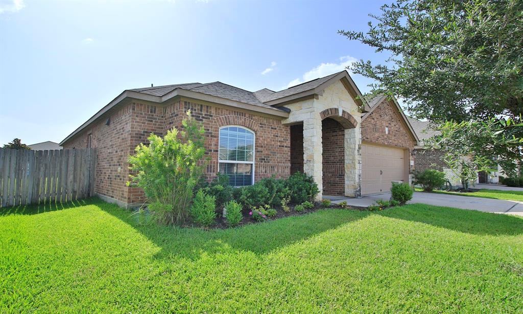 21015 Echo Manor Drive