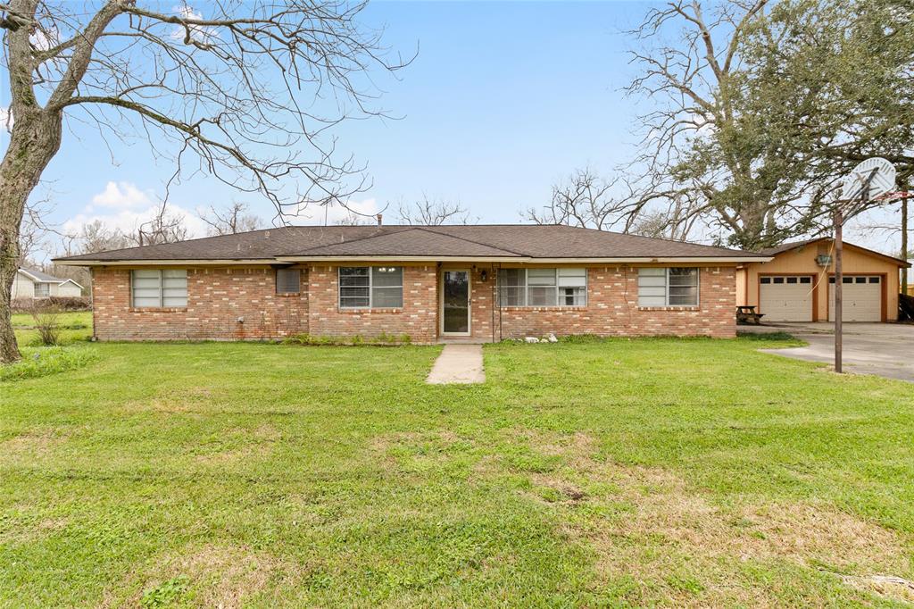 2417 County Road 349, Brazoria, Texas image 1