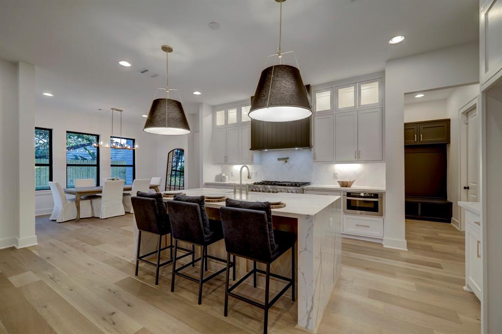 1406 Thornton Road, Houston, Texas image 10