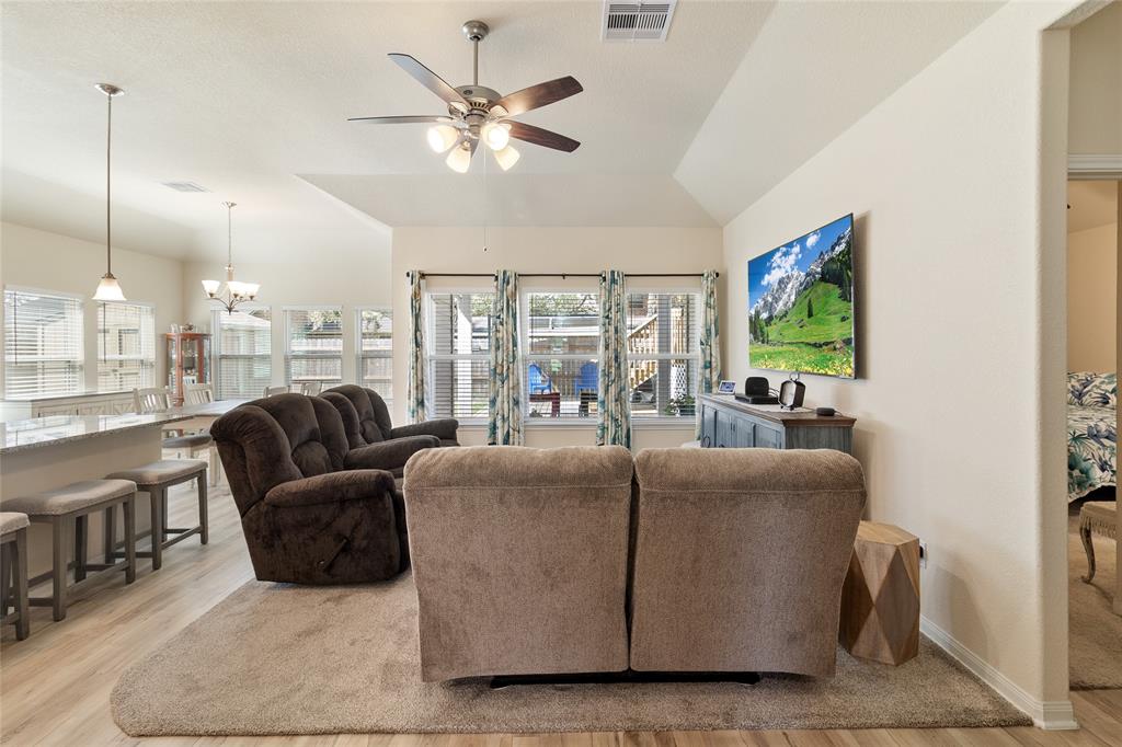 254 Inwood Drive, West Columbia, Texas image 8