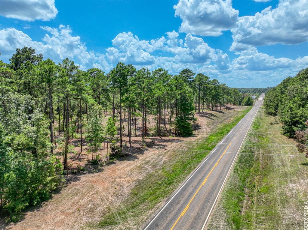 002 Fm 83, Broaddus, Texas image 9