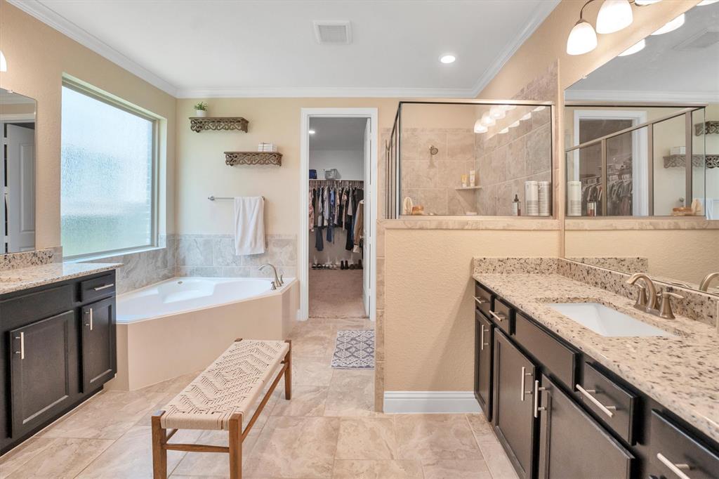 510 Pearl View Lane, Pinehurst, Texas image 28