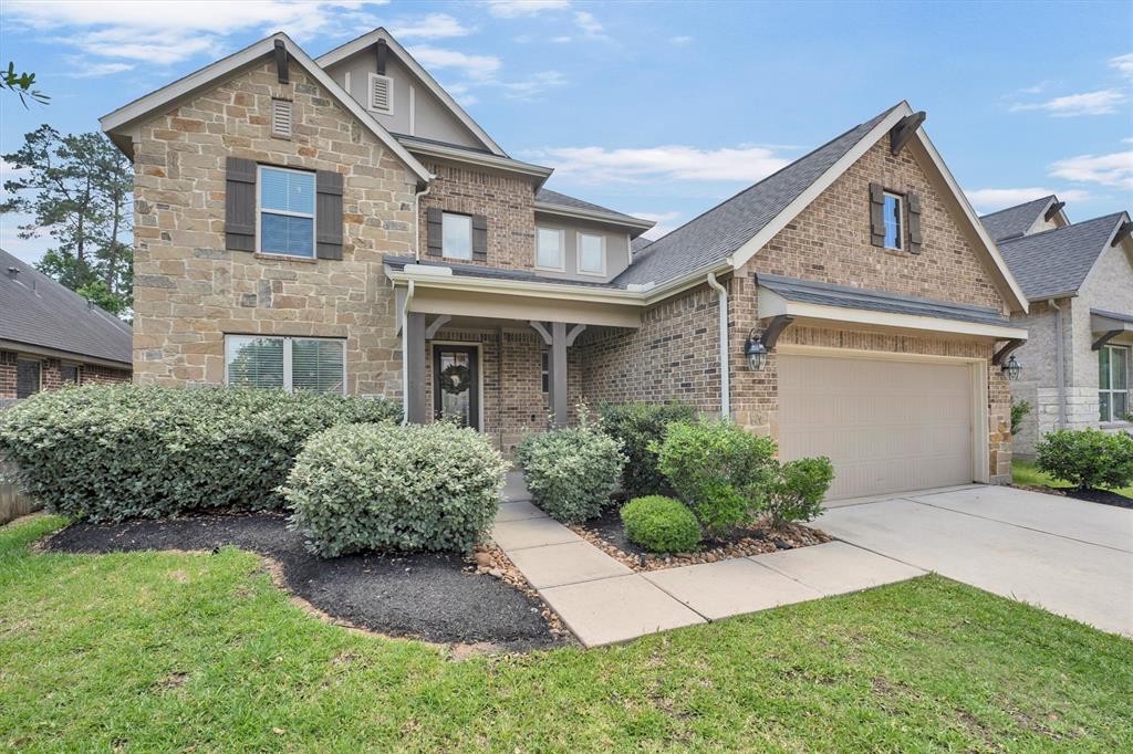 510 Pearl View Lane, Pinehurst, Texas image 1