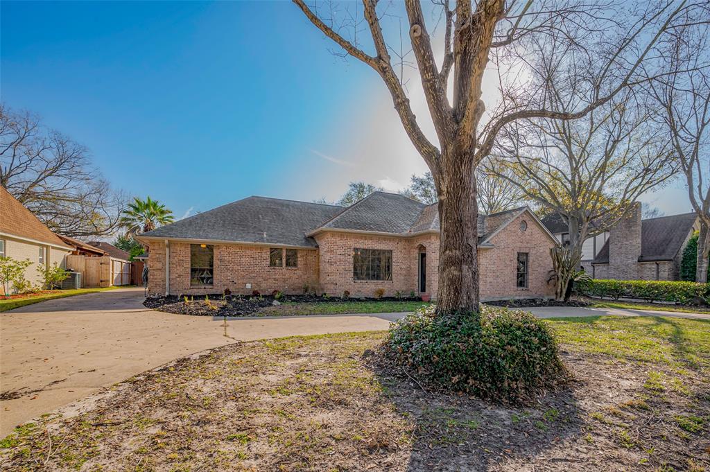 8325 Rio Grande Street, Jersey Village, Texas image 37
