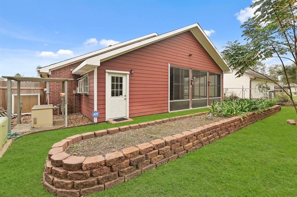 1819 Peach Run Drive, Humble, Texas image 33