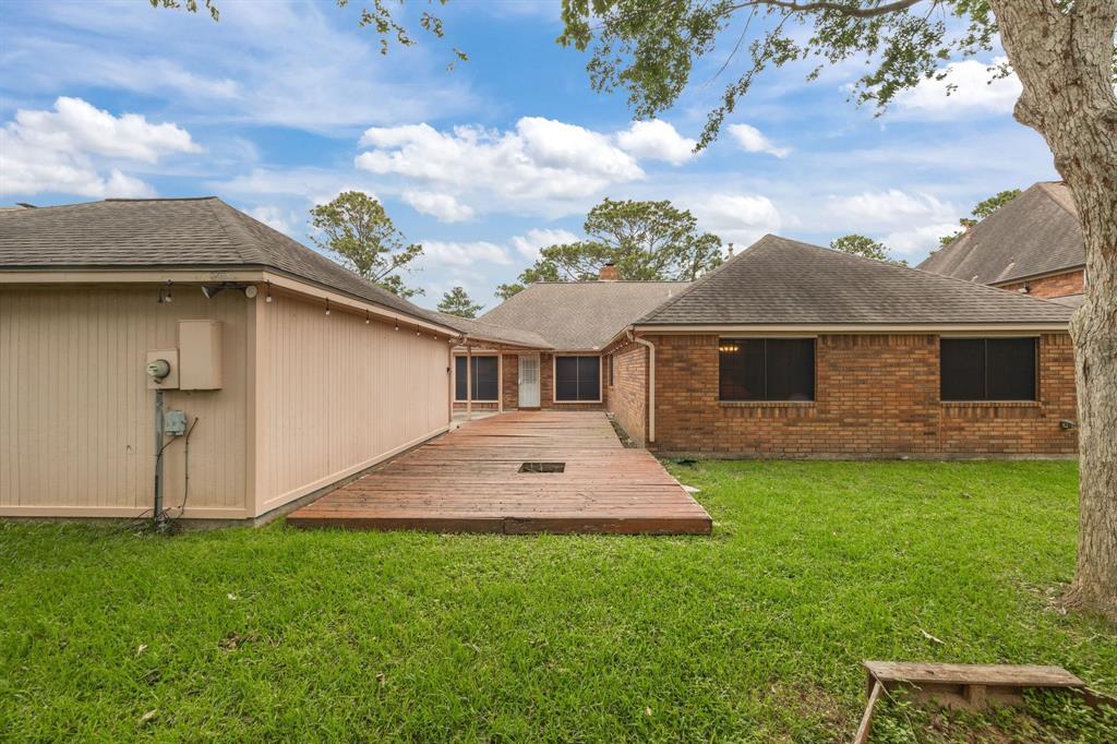 2412 Londonderry Drive, Pearland, Texas image 38