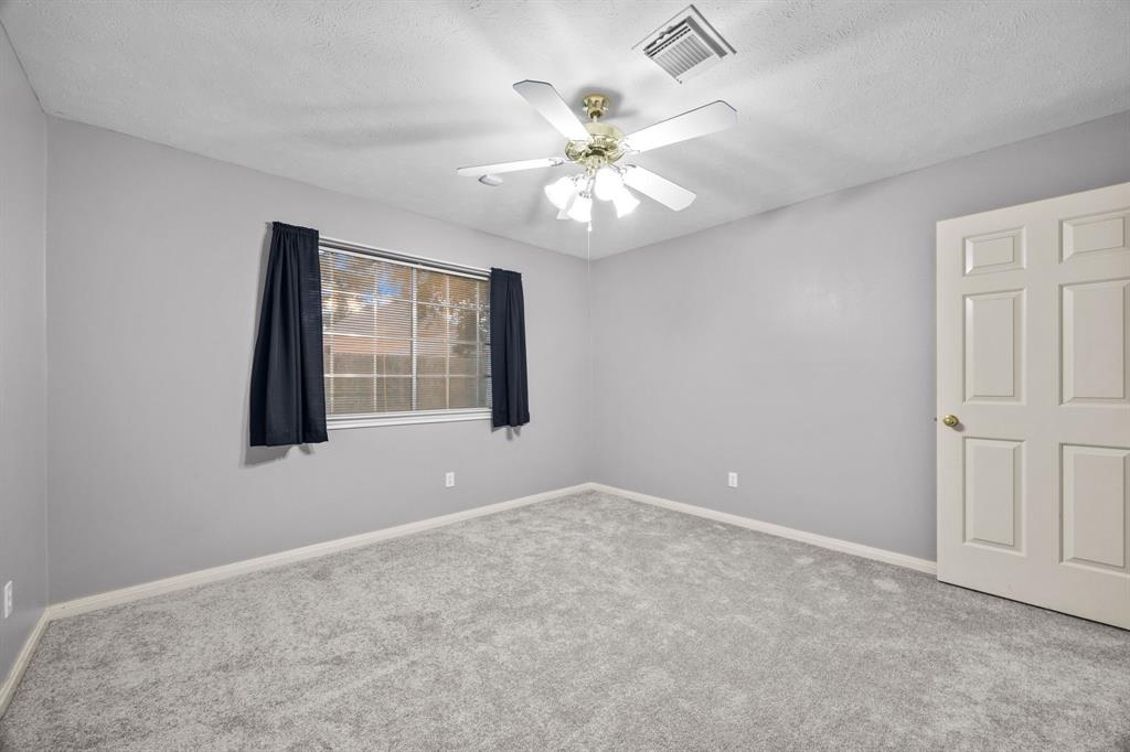 2412 Londonderry Drive, Pearland, Texas image 26