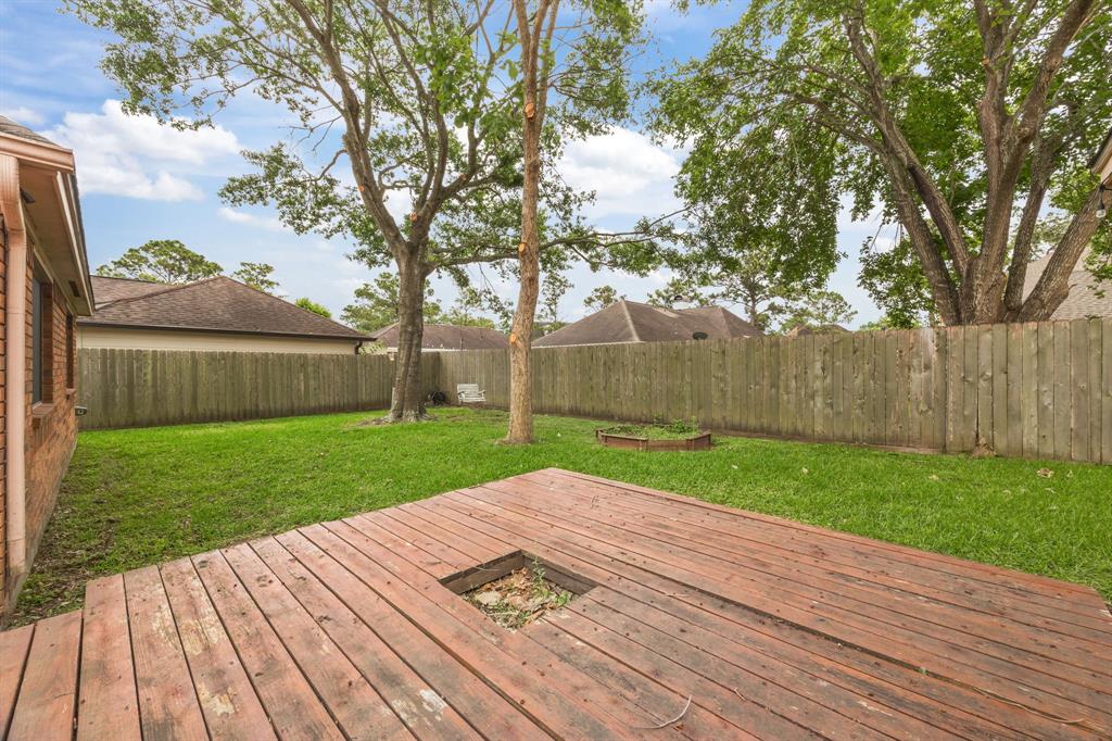 2412 Londonderry Drive, Pearland, Texas image 37