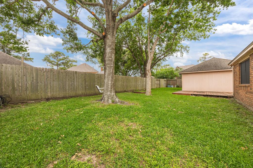 2412 Londonderry Drive, Pearland, Texas image 39