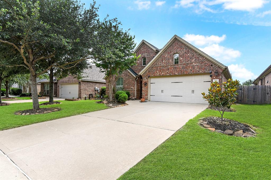 2911 Fair Chase Drive