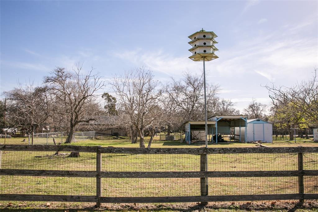 Photo 4 of 30 of 105 Red Bud Lane mobile home