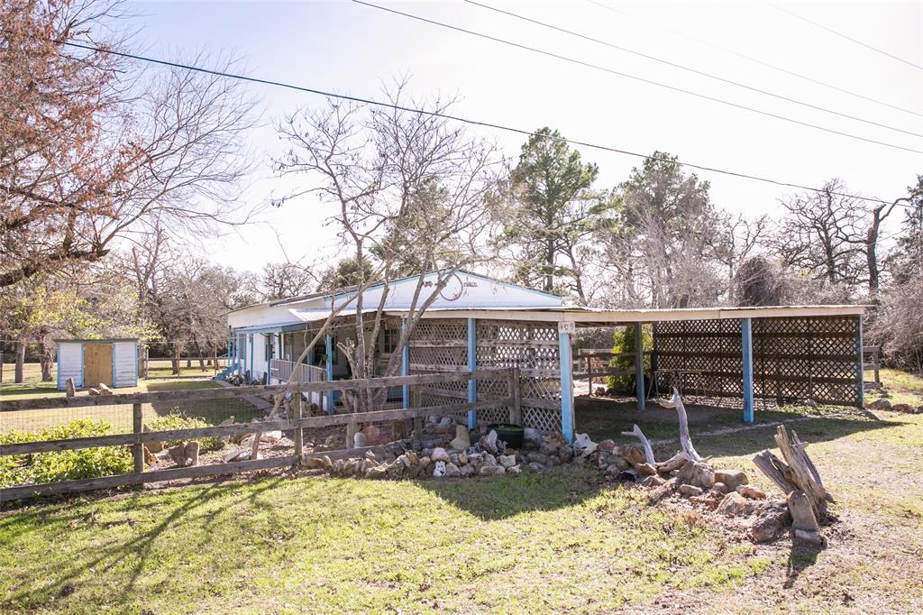 Photo 15 of 30 of 105 Red Bud Lane mobile home