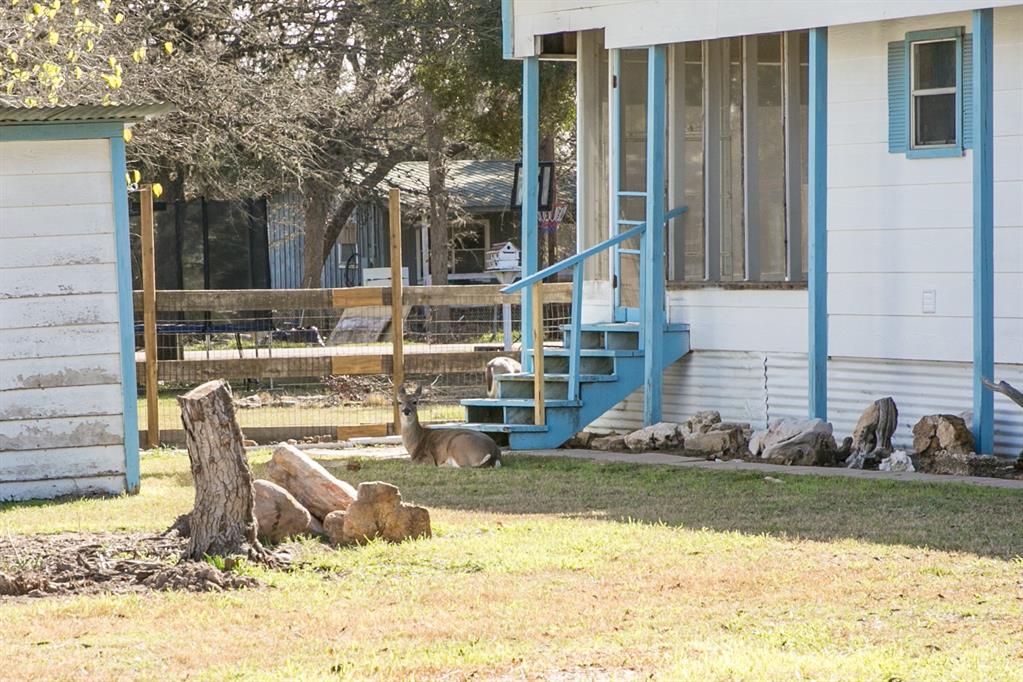 Photo 8 of 30 of 105 Red Bud Lane mobile home