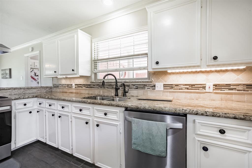 4222 Skylane Road, Beach City, Texas image 16