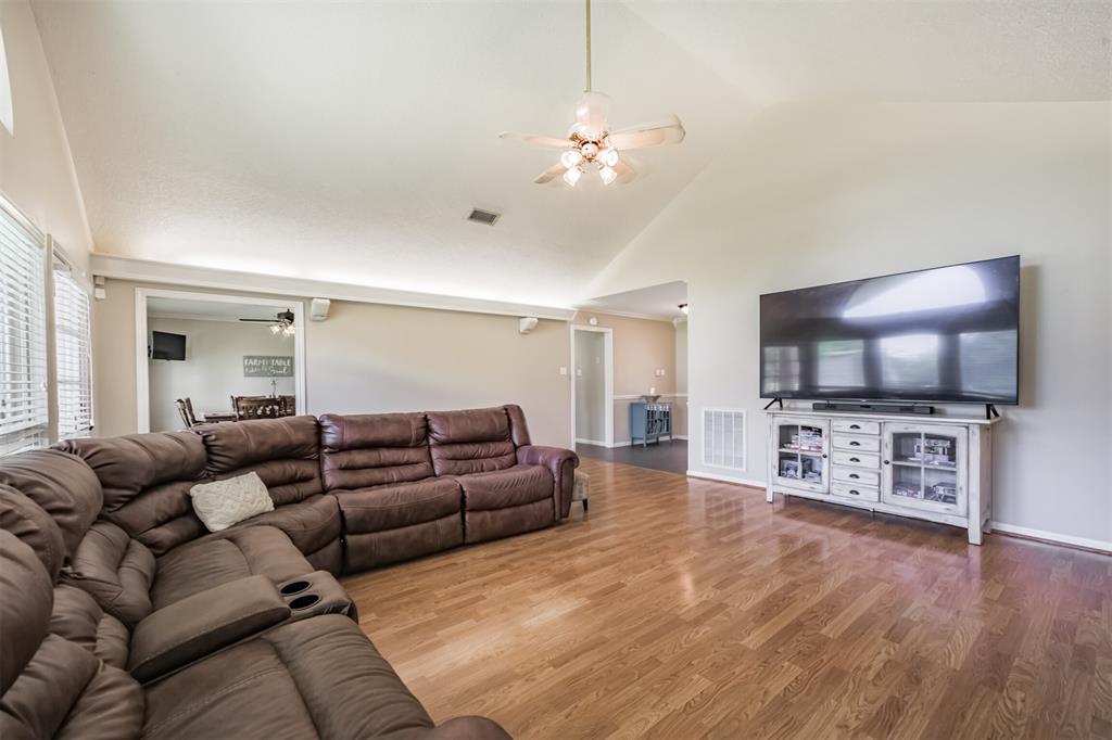 4222 Skylane Road, Beach City, Texas image 8