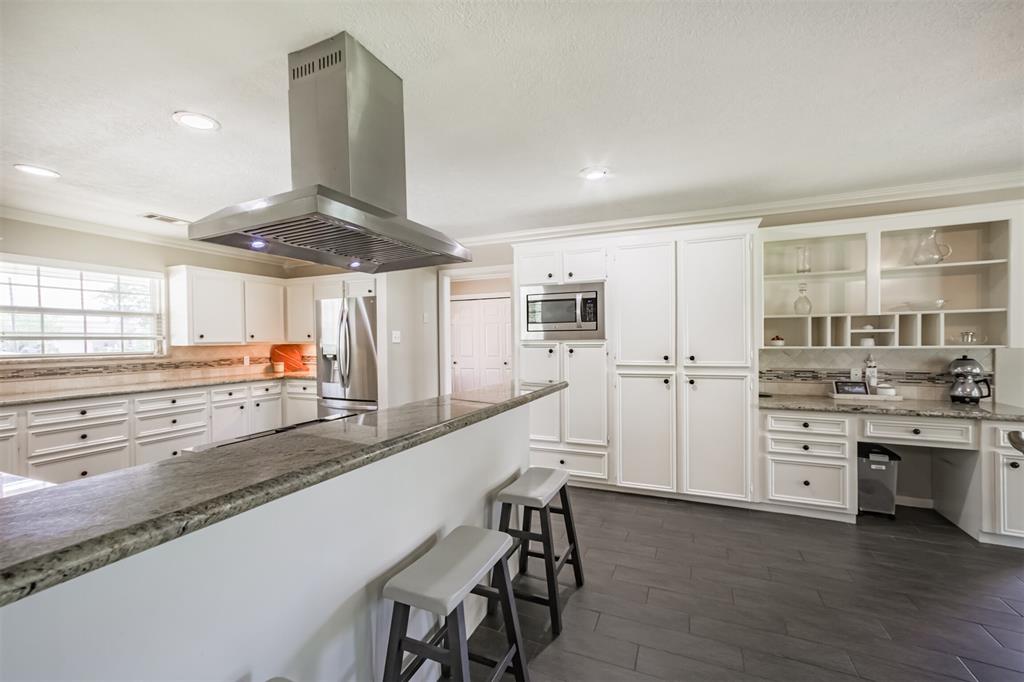 4222 Skylane Road, Beach City, Texas image 12
