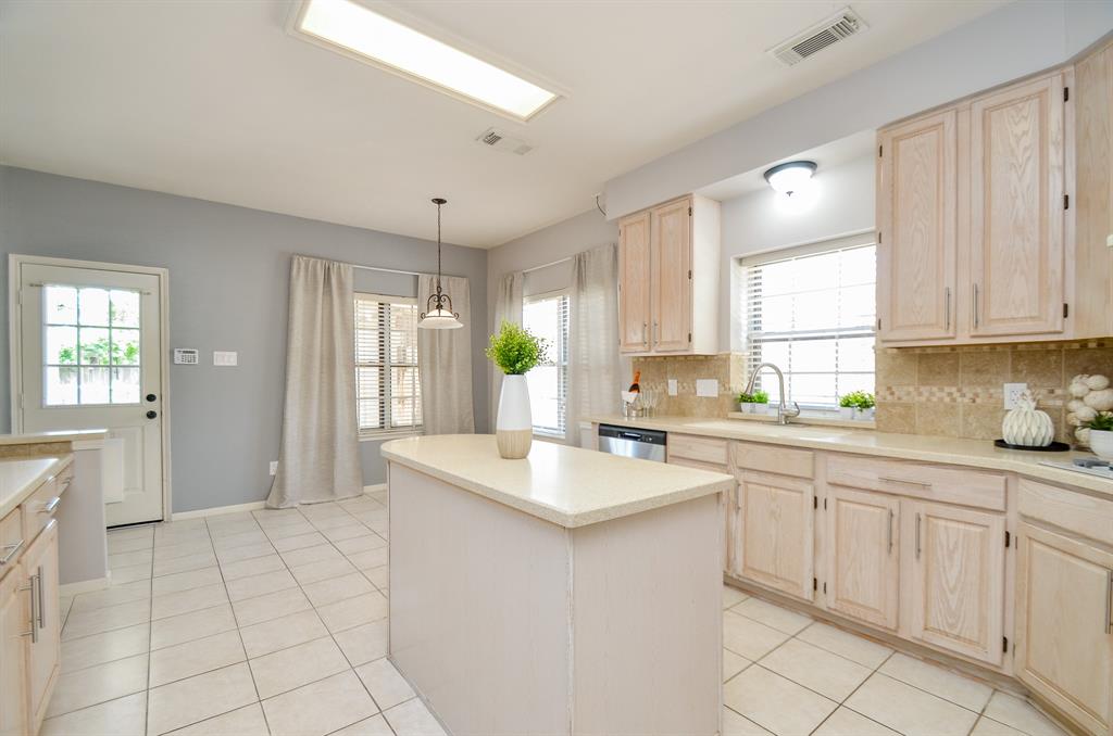 415 Wild Peach Place, Missouri City, Texas image 10