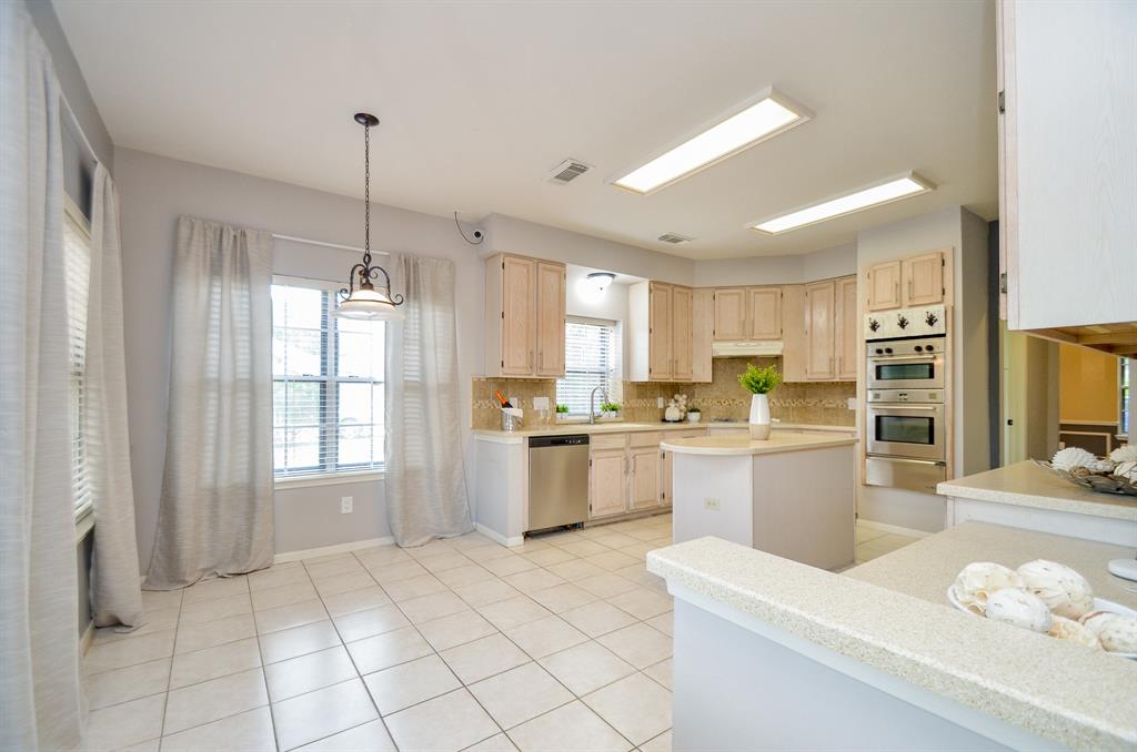 415 Wild Peach Place, Missouri City, Texas image 12